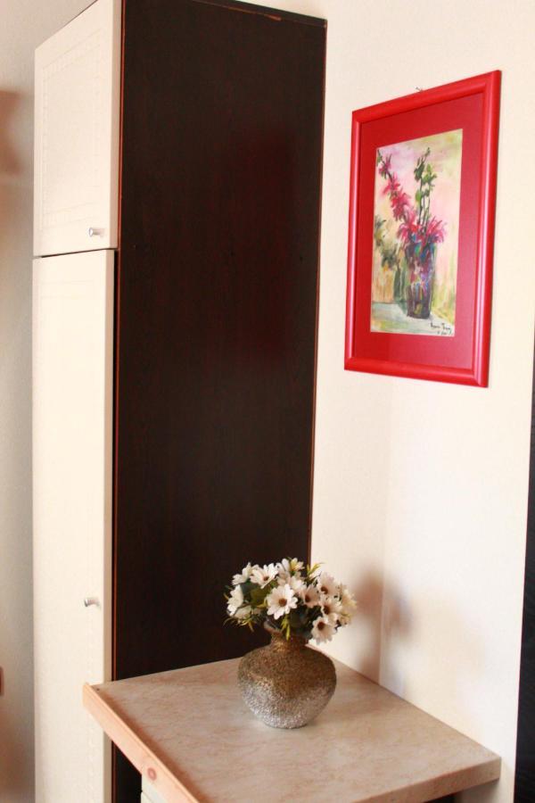 2 Kitarat Bb Vlorë Exterior foto
