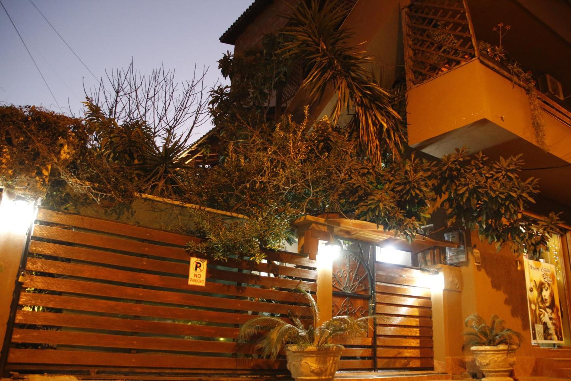 2 Kitarat Bb Vlorë Exterior foto